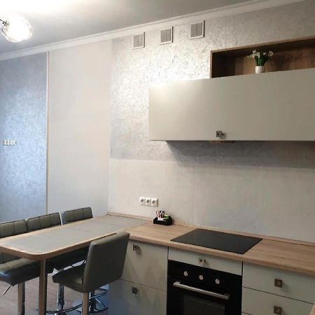 Apartment Sweethome 1 Free Parking Uzhhorod Εξωτερικό φωτογραφία