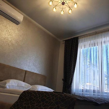 Apartment Sweethome 1 Free Parking Uzhhorod Εξωτερικό φωτογραφία