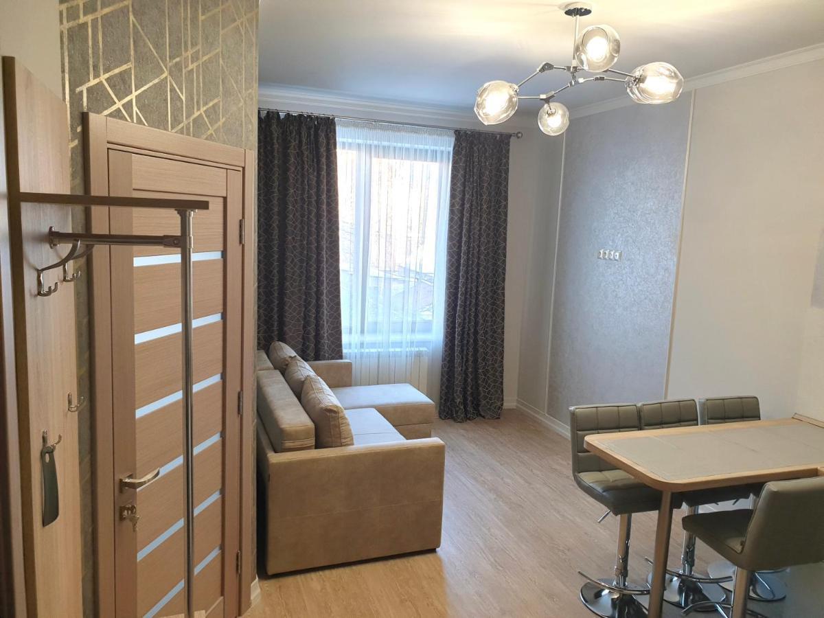 Apartment Sweethome 1 Free Parking Uzhhorod Εξωτερικό φωτογραφία