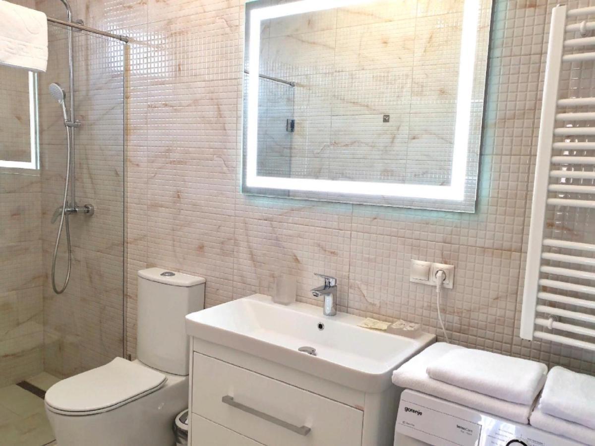 Apartment Sweethome 1 Free Parking Uzhhorod Εξωτερικό φωτογραφία